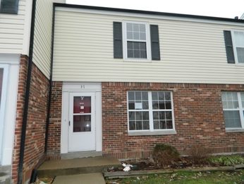 37 Woodlake Ct Unit #C, Lake Saint Louis, MO 63367 