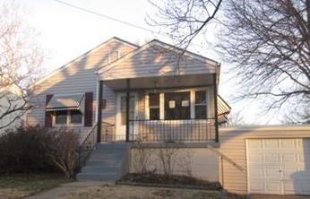 613 Robert Ave, Ferguson, MO 63135 