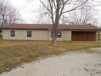 9 W Saddle Club Rd, Fair Grove, MO 65648 