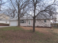 10 Daniel Dr, O Fallon, MO 63366 