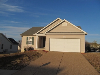 5227 Woosencraft Dr, Wentzville, MO 63385 