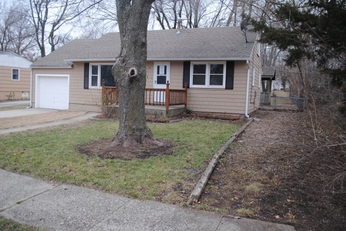 602 SE Florence Ave, Lees Summit, MO 64063 