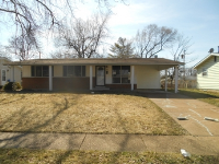 560 Cherrydale Dr, Florissant, MO 63031 