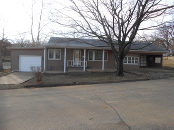 439 Jackson St, Bonne Terre, MO 63628 