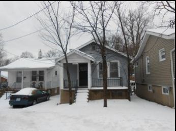 8975 Saint Charles, Saint Louis, MO 63114 