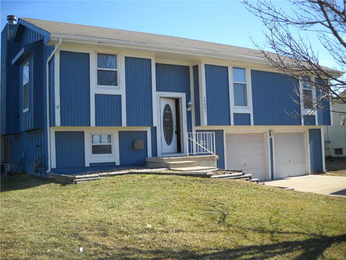 19001 S Ash St, Belton, MO 64012 