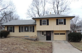 4321 S Mccoy St, Independence, MO 64055 