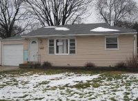 865 Florland Dr, Florissant, MO 63031 