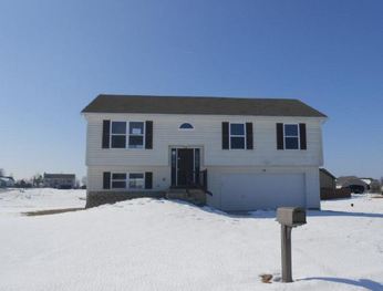 143 Lake Tucci Circ, Wright City, MO 63390 