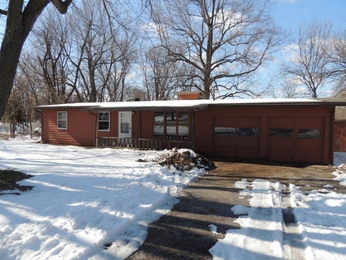 686 N Allen Rd, Independence, MO 64050 