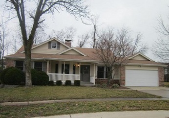 125 Saint Stanislaus Ct, Florissant, MO 63031 