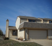 698 NW Valley Brook Rd, Blue Springs, MO 64014 