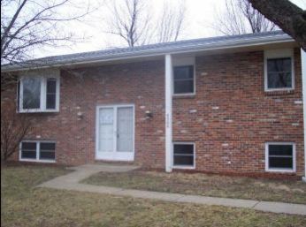 4506 Village Dr, Jefferson City, MO 65109 