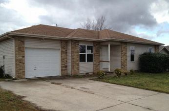 610 Lindsay St, Marshfield, MO 65706 