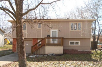 417 Brookside Dr, Belton, MO 64012 