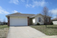 5233 S Hutchinson Ct, Battlefield, MO 65619 