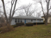 3938 E Red Bridge Rd, Kansas City, MO 64137 