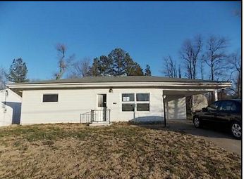 944 Lake St, Jackson, MO 63755 