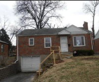 822 Walters Dr, St. Louis, MO 63135 