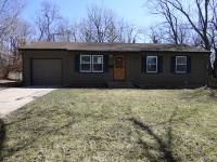 13709 12th St, Grandview, MO 64030 