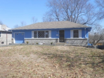 8719 Stark Ave, Raytown, MO 64138 