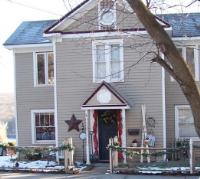 607 Main Street, Parkville, MO 64152 