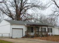 416 N Ponca Dr, Independence, MO 64056 