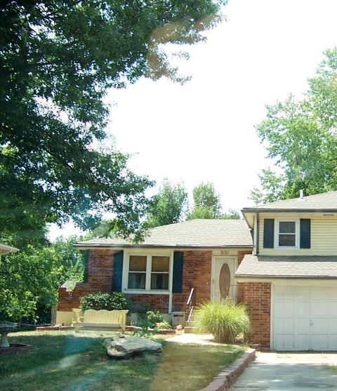 3101 Se 2nd St, Blue Springs, MO 64014 