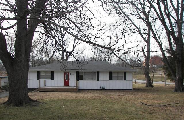 900 South Main Road, Independence, MO 64056 