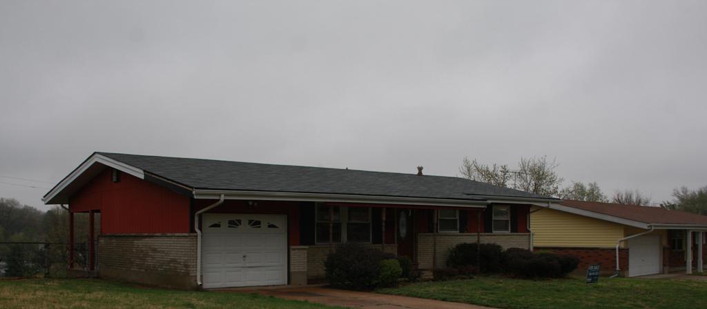 11046 Saginaw Dr, St Louis, MO 63136 