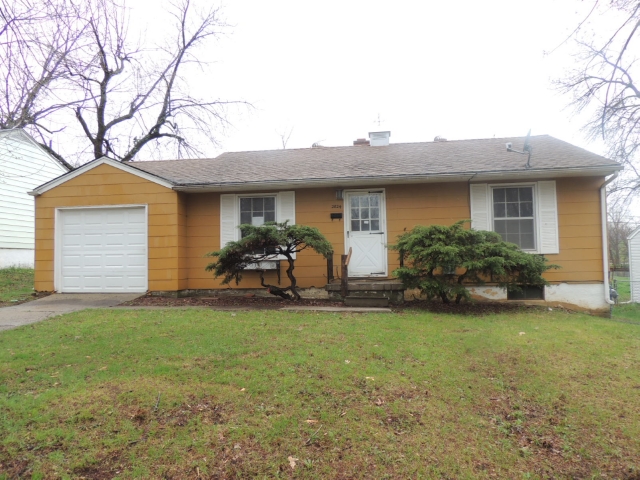 2824 Mason Ave, Independence, MO 64052 