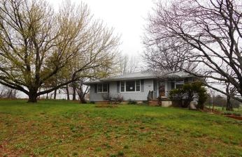 300 West 5th Street, Freeman, MO 64746 