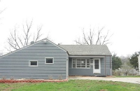 9102 Central St, Kansas City, MO 64114 