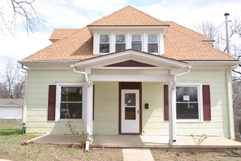 2421 S 18th St, Saint Joseph, MO 64503 