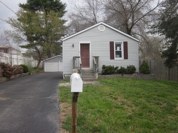 5327 Staely Ave, Saint Louis, MO 63123 