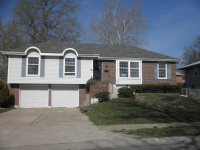 10502 Wallace Ave, Kansas City, MO 64134 