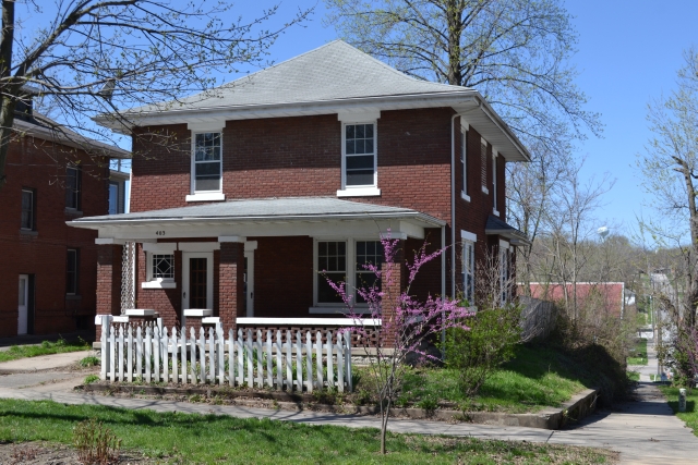 403 3rd St, Boonville, MO 65233 