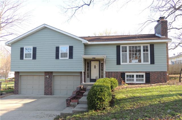 2520 Heather Ln, Lexington, MO 64067 