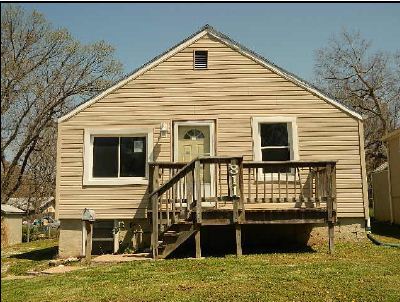 811 South Saville St, Independence, MO 64050 