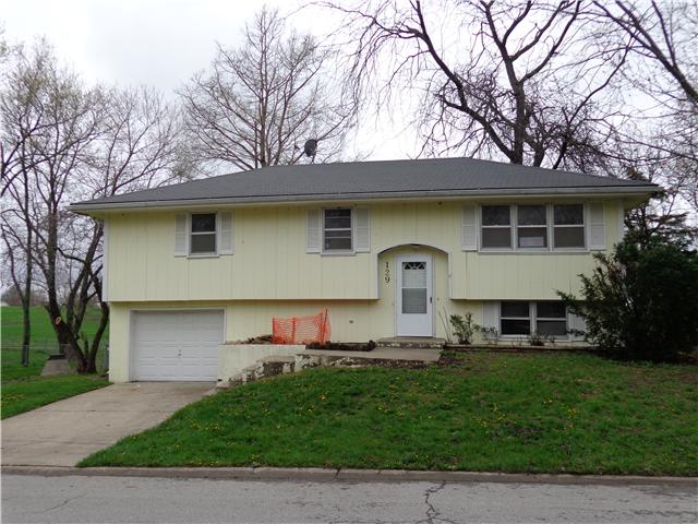 129 Cardinal Cir, Lawson, MO 64062 