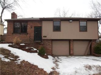 2322 Yorkshire, Blue Springs, MO 64015 