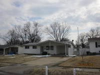 1770 Tahoe Dr, Florissant, MO 63031 