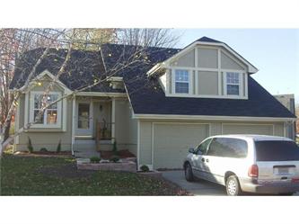 406 Huntington Court, Greenwood, MO 64034 