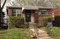 1031 Garth Ave, St Louis, MO 63147 