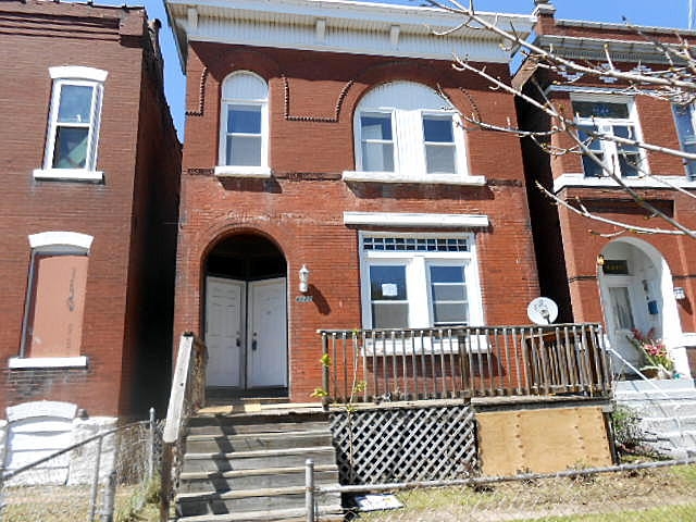 4231 Norfolk Avenue, Saint Louis, MO 63110 