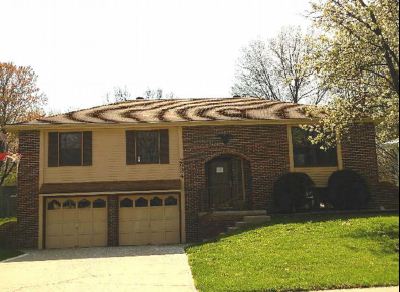 2924 Iva Dr, Independence, MO 64057 