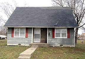 1223 Henry, Moberly, MO 65270 