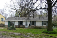 218 W 83rd Ter, Kansas City, MO 64114 