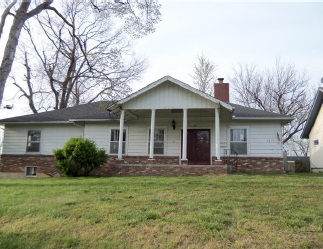 2716 E 14th St, Joplin, MO 64801 