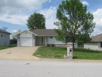 4477 W Portland St, Springfield, MO 65802 
